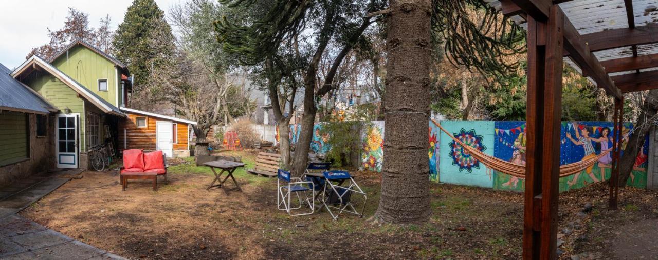 Alhue Patagonia Hostel Сан-Мартин-де-лос-Андес Экстерьер фото